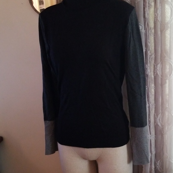 Turtleneck - Picture 3 of 5